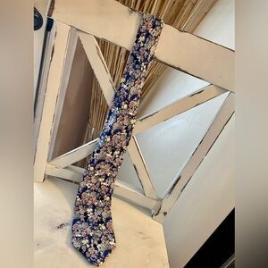 Mickey & co Disney 100% silk tie with floral print Tie Rack @ Disney Made Italy